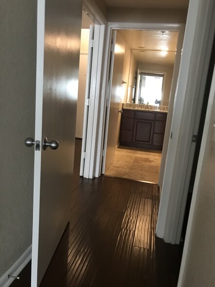 Bathroom - 520 S Armenia Ave