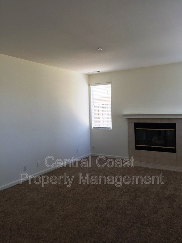 Building Photo - 19227 Sunridge Pl