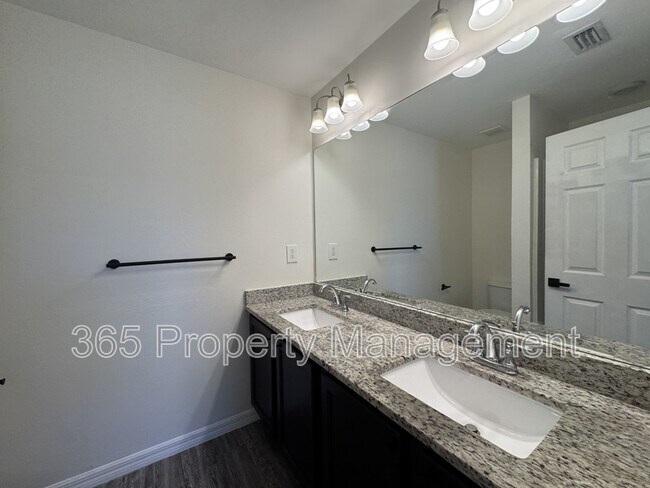 Building Photo - 1195 Highlands Rd