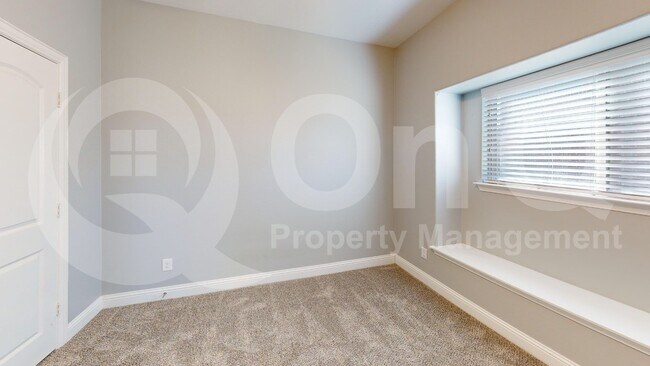 Building Photo - 4006 Whitetail Ln