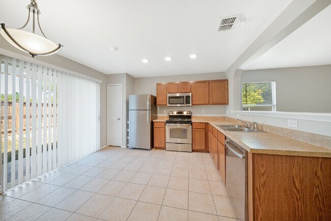 Building Photo - 9703 Woodland Pines