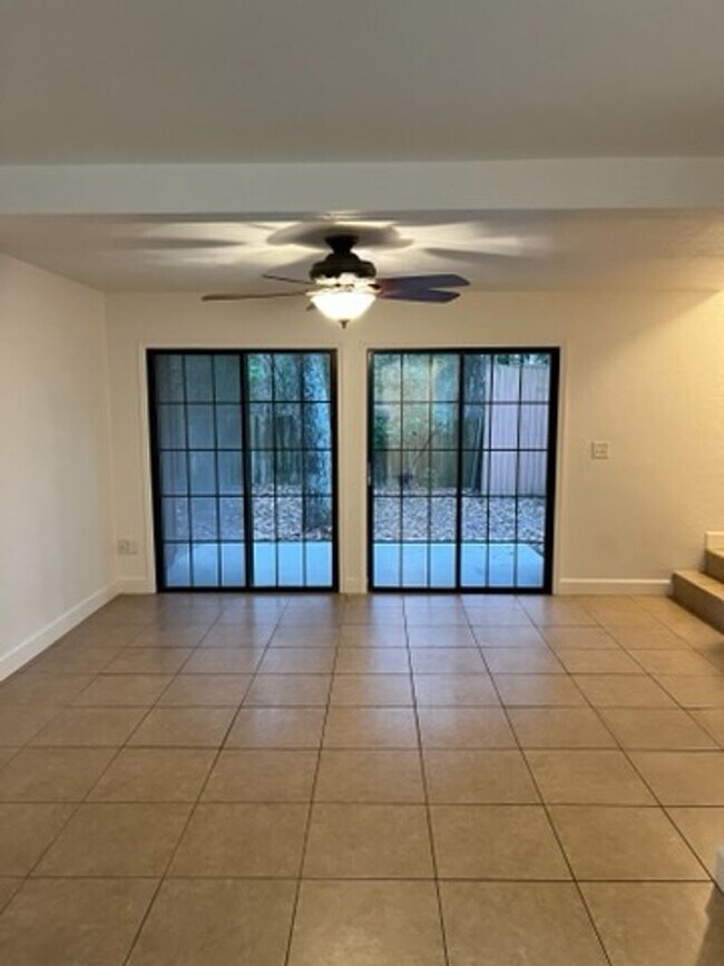 Building Photo - 5745 SW 10th Pl