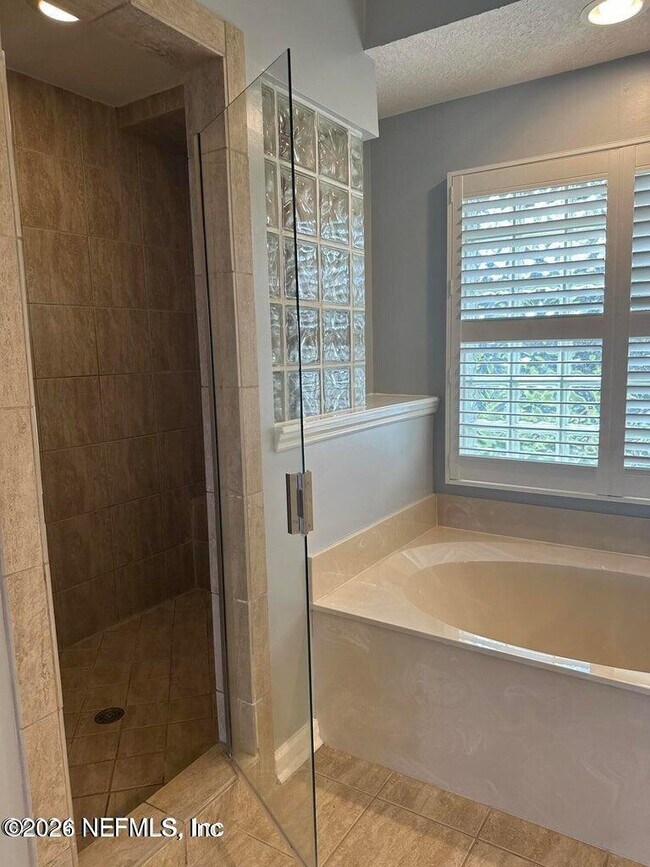 Building Photo - 13998 Canopy Overlook Ct