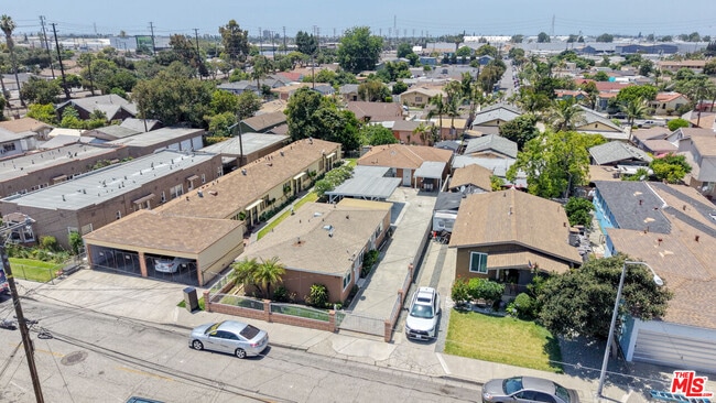 Building Photo - 6133 Orchard Ave