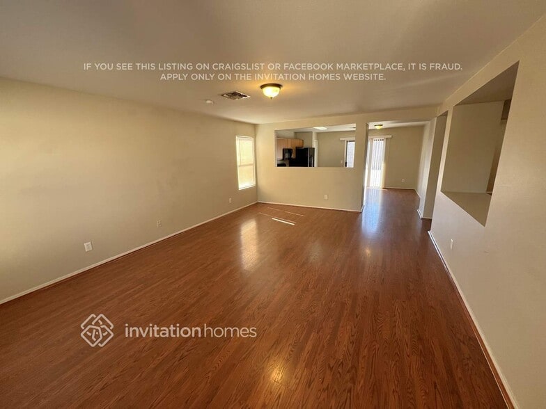 Building Photo - 12648 N Main St