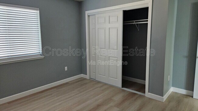 Building Photo - 45 Banchio St