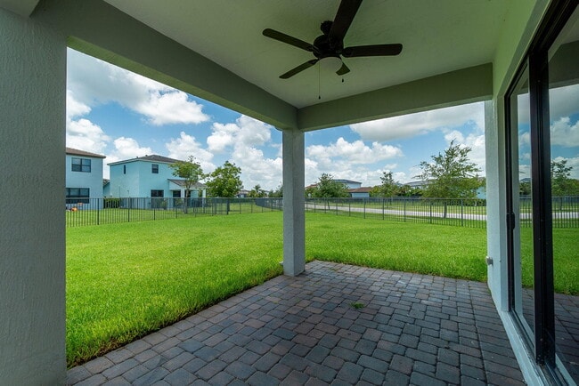 Building Photo - 5447 Starfish Rd