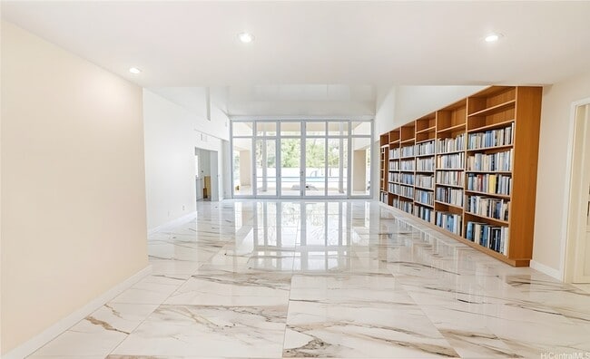 Building Photo - 235 Portlock Rd