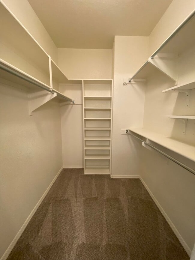 Building Photo - 55+ Condo on Golf Course in Sunland Springs Village