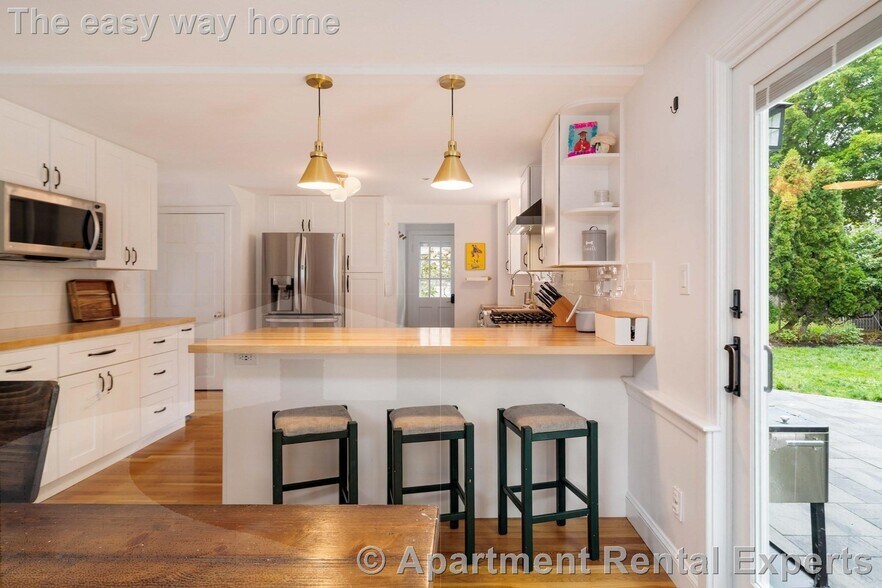 Building Photo - 19 Trenton St