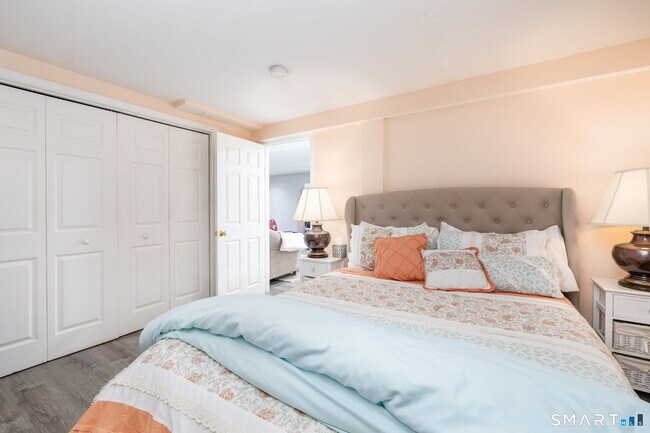 Building Photo - 14 Haynes Rd