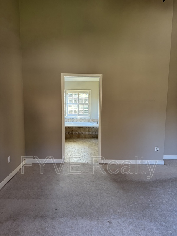 Building Photo - 1806 Raven Hill Ct