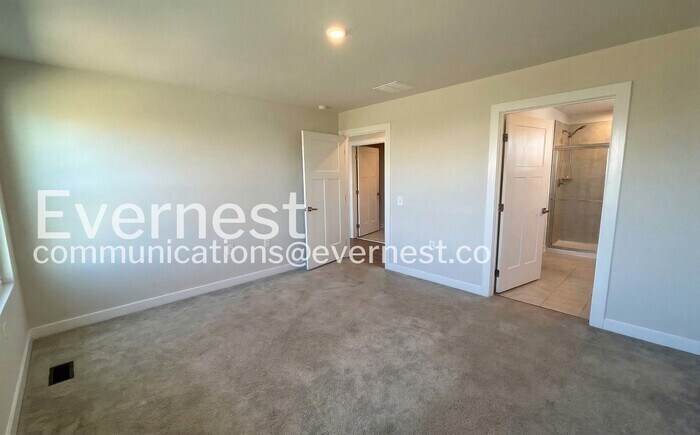 Building Photo - 18393 Signature Wy