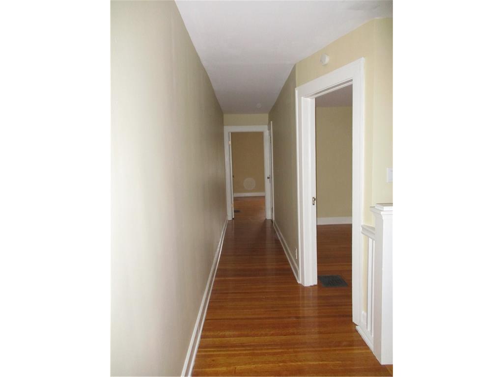 upstairs hall - 3548 Carrollton Ave