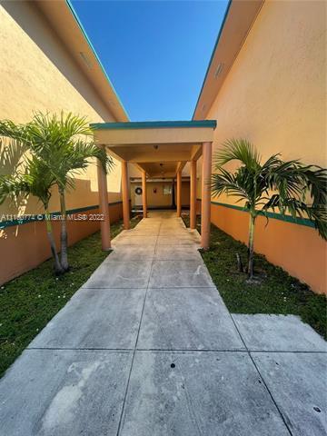 Building Photo - 2985 W 80th St