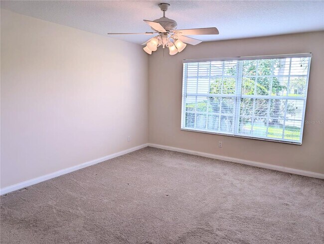 Building Photo - 5557 Avellino Pl