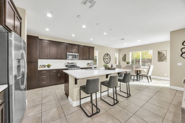 Building Photo - 1437 Cummings Way