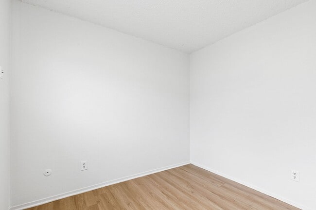 Building Photo - 1328 S Coffman St