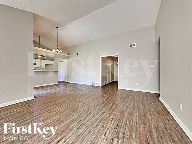 Building Photo - 5961 Wedgewood Cove