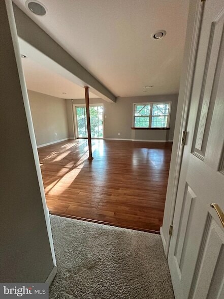 Building Photo - 155 Weybridge Dr
