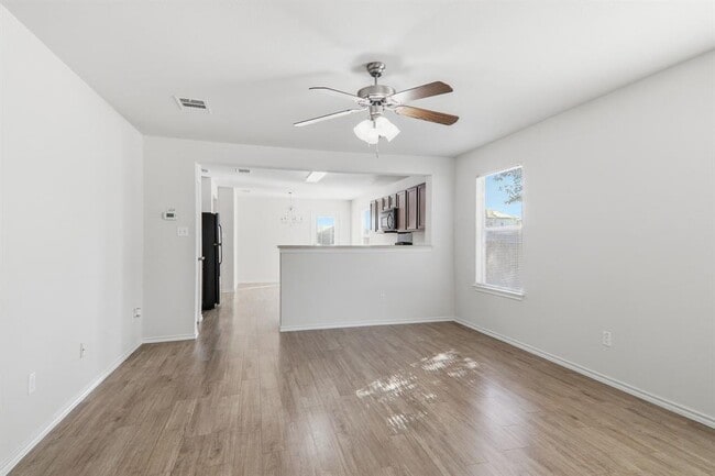 Building Photo - 177 Pebble Creek Ln