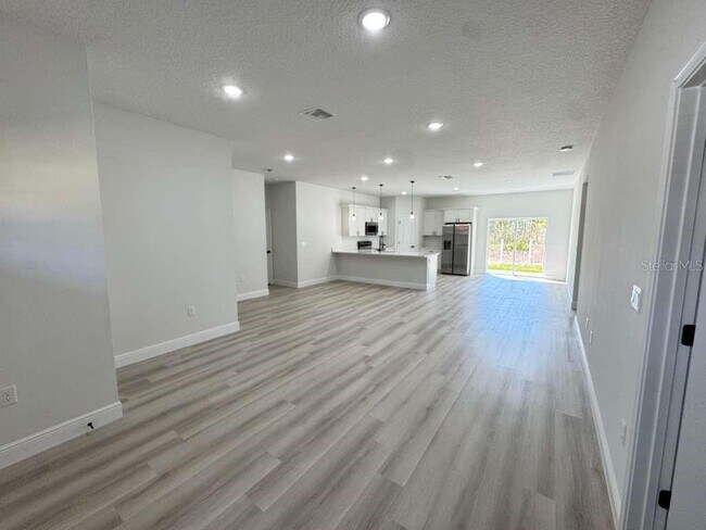 Building Photo - 8151 SW 135th Loop