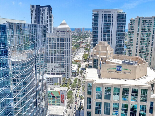 Building Photo - 100 E Las Olas Blvd