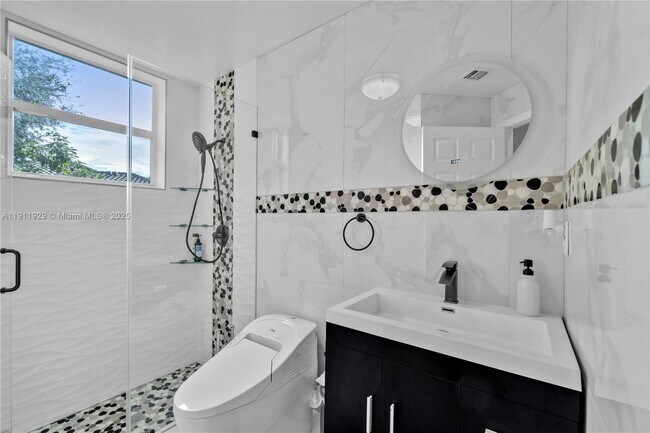 Building Photo - 15841 SW 61st St