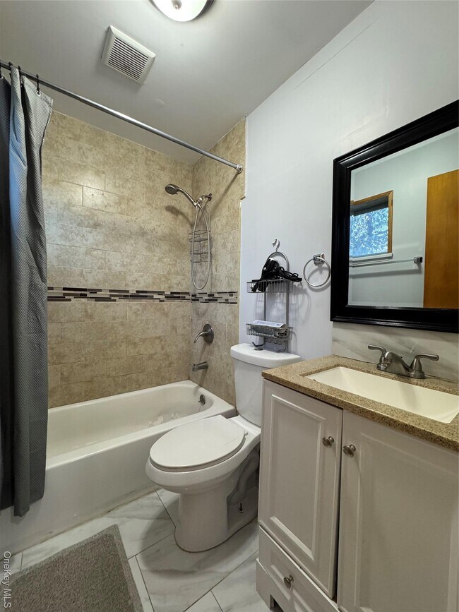 Building Photo - 287 NY-32