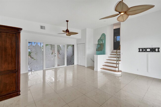 Building Photo - 2542 Marathon Ln