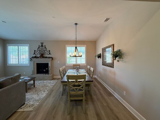 Building Photo - Beautiful Newer Meadows at Rice Ranch Sing...