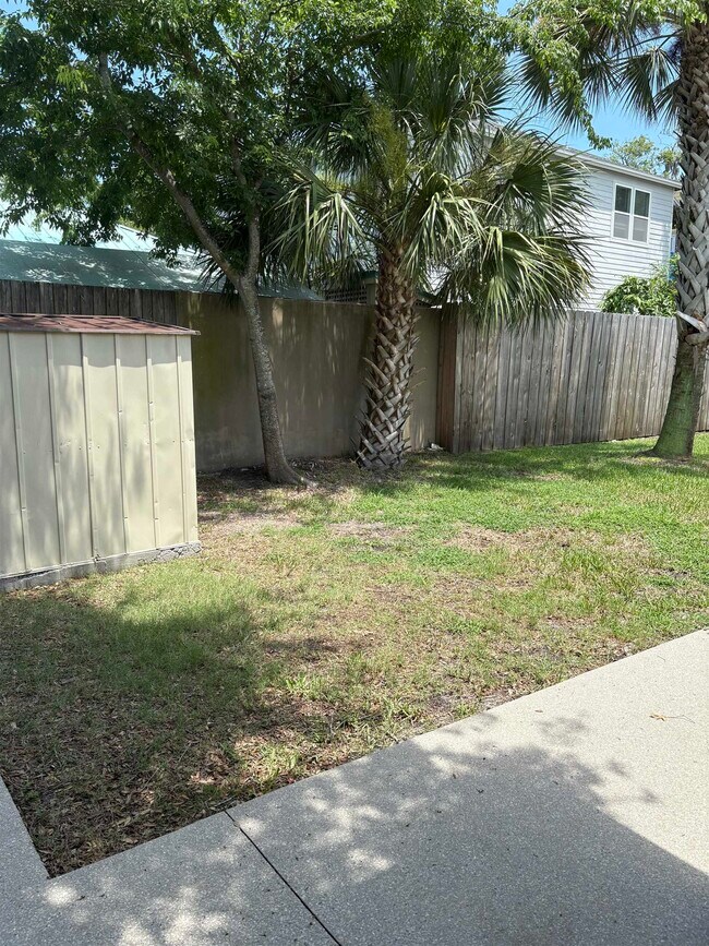 Building Photo - 133 Riberia St
