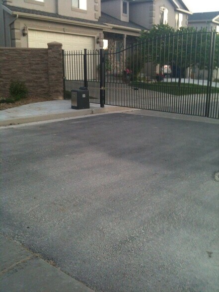 Gated Community - 486 E Aspen Meadows Ct