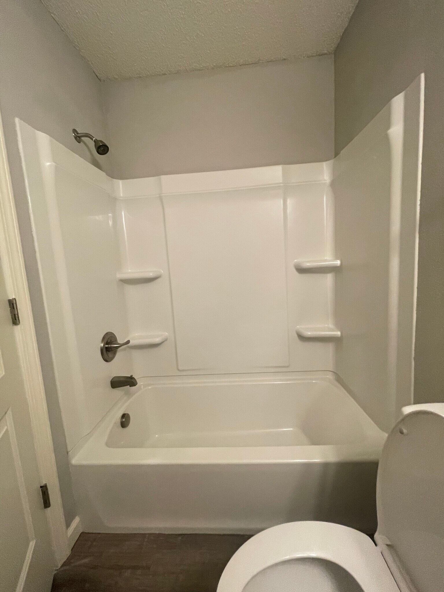 Building Photo - 220 Mount Hope Ct