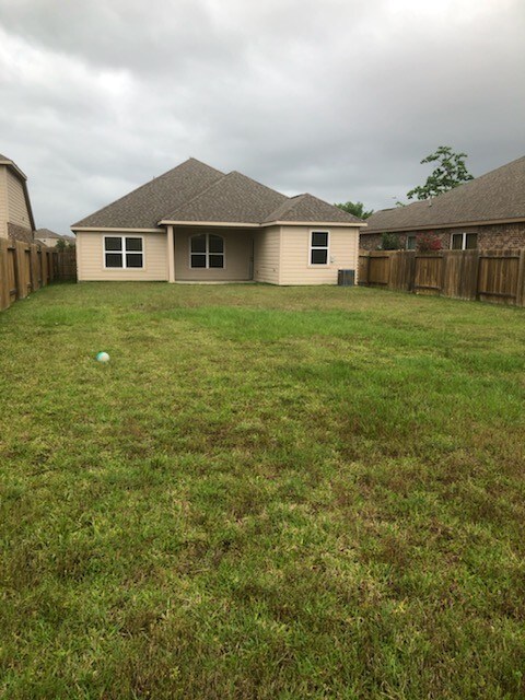 Building Photo - 22607 August Crow Dr