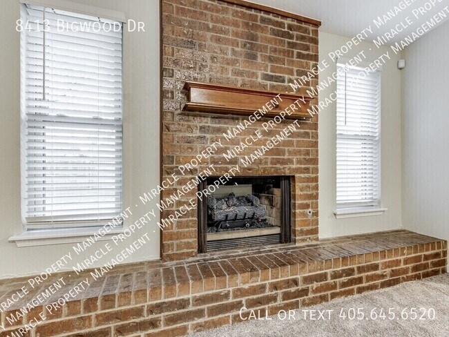 Building Photo - 8413 Bigwood Dr