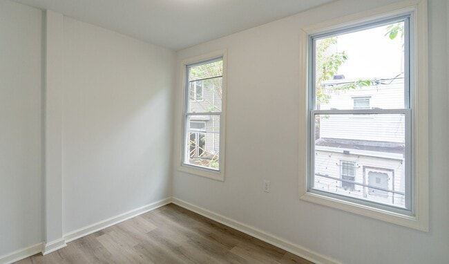 Building Photo - Point Breeze Beauty