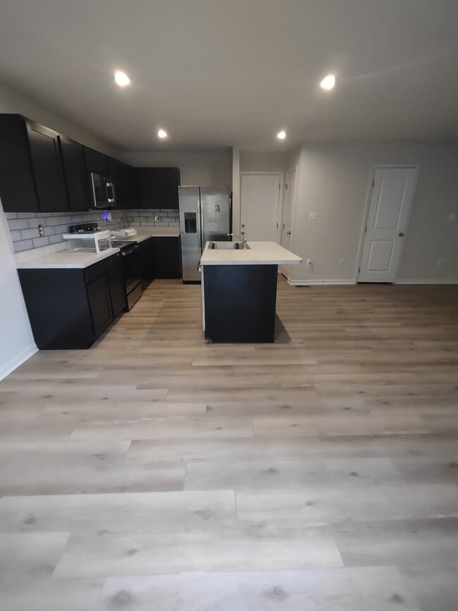 Building Photo - 22 Sugarberry Dr