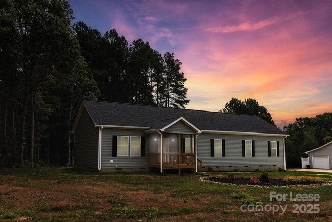 Primary Photo - 2070 Travis Rd