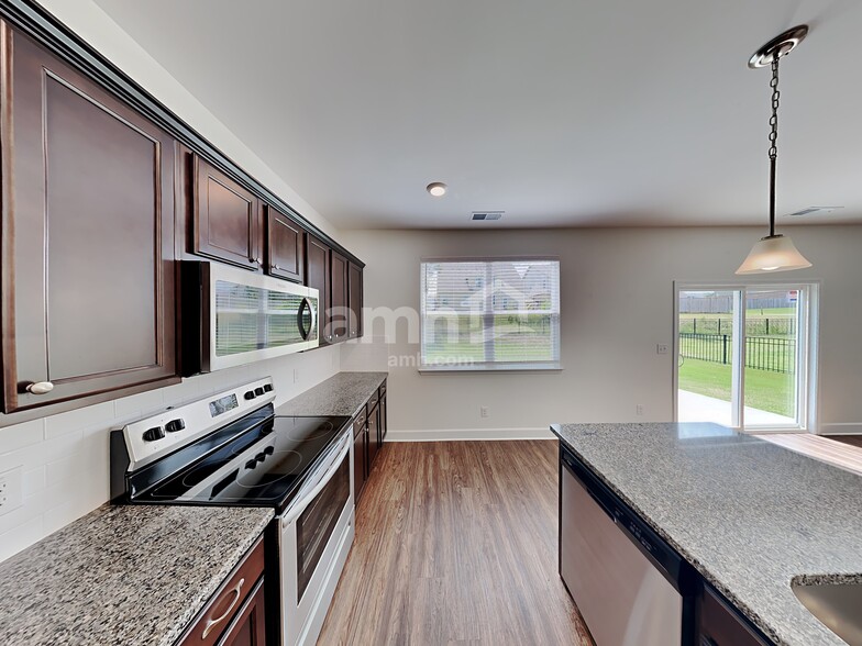 Building Photo - 4314 Spregan Way