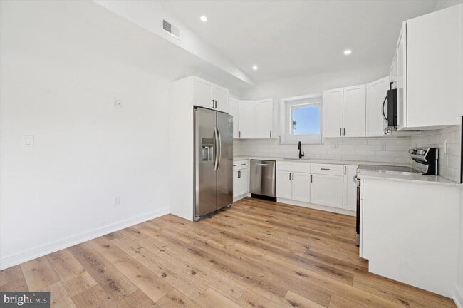 Building Photo - 3408 Race St