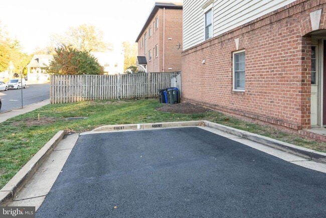 Building Photo - 3110 9th Rd N