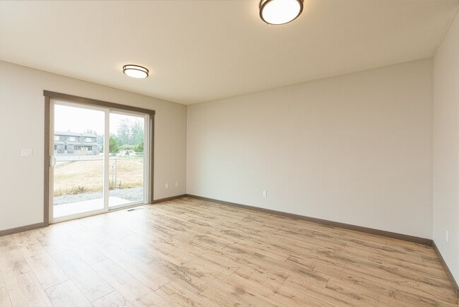 Building Photo - 1314 Lamont Ln
