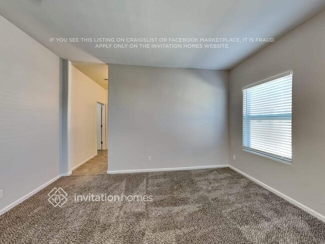 Building Photo - 1840 W Pollack St