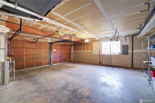 Building Photo - 3bd/2.5ba Bellevue House