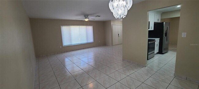 Building Photo - 644 Midiron Dr