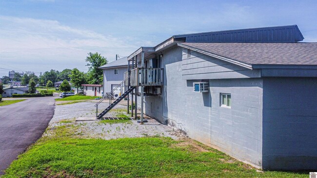 Building Photo - 2 bedroom apartment in Murray