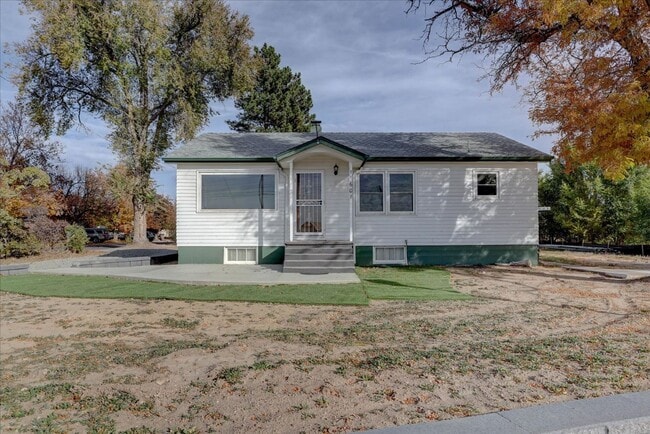 Building Photo - 2 Bedroom1 Bathroom home in Wheat Ridge