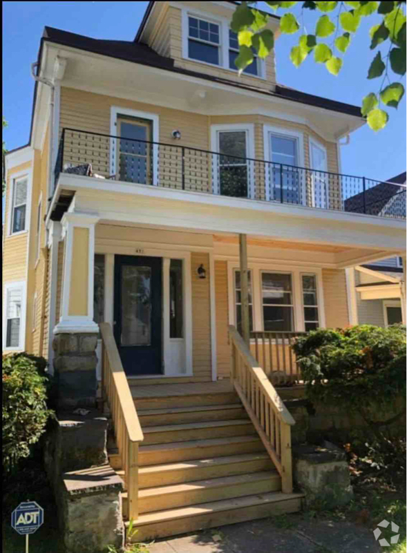 Building Photo - 171 Blaine Ave