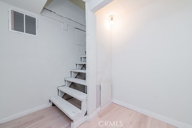 Building Photo - 9859 Howland Dr